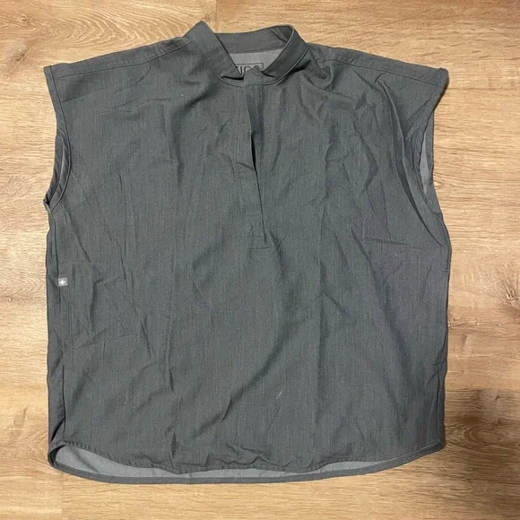 Figs Rafaela Oversized Scrub Top - Picture 3 of 8